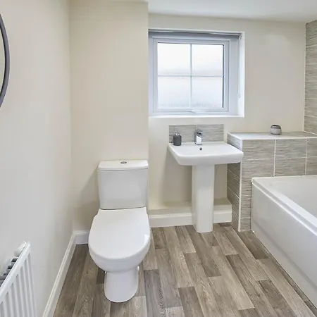 Host & - Emmy's Escape *